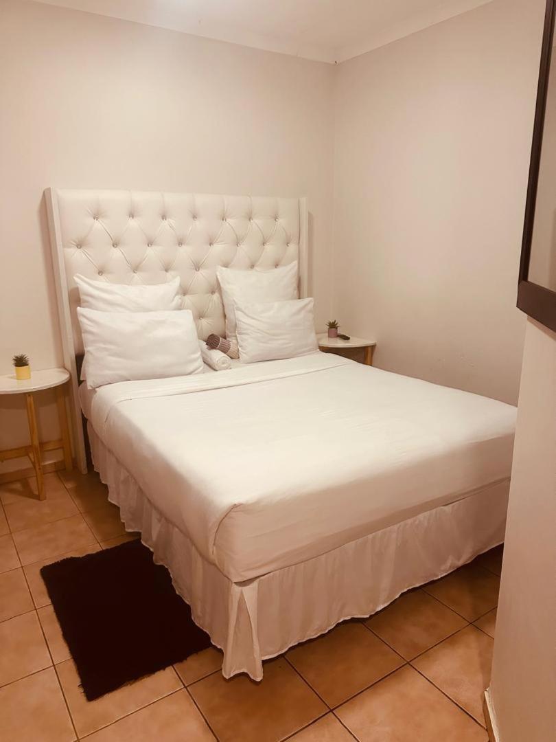 Coastwave Guest House ولفس بي المظهر الخارجي الصورة