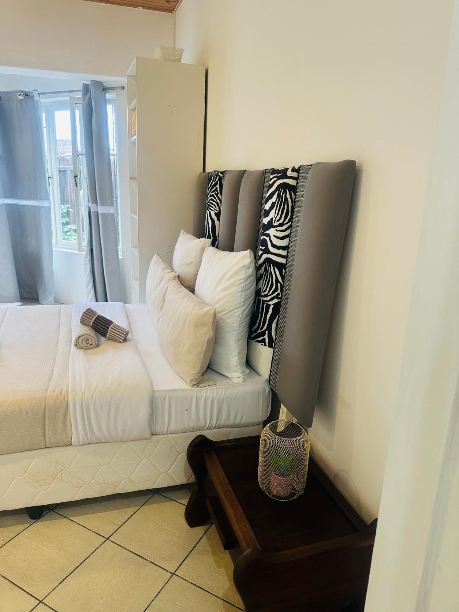 Coastwave Guest House ولفس بي المظهر الخارجي الصورة