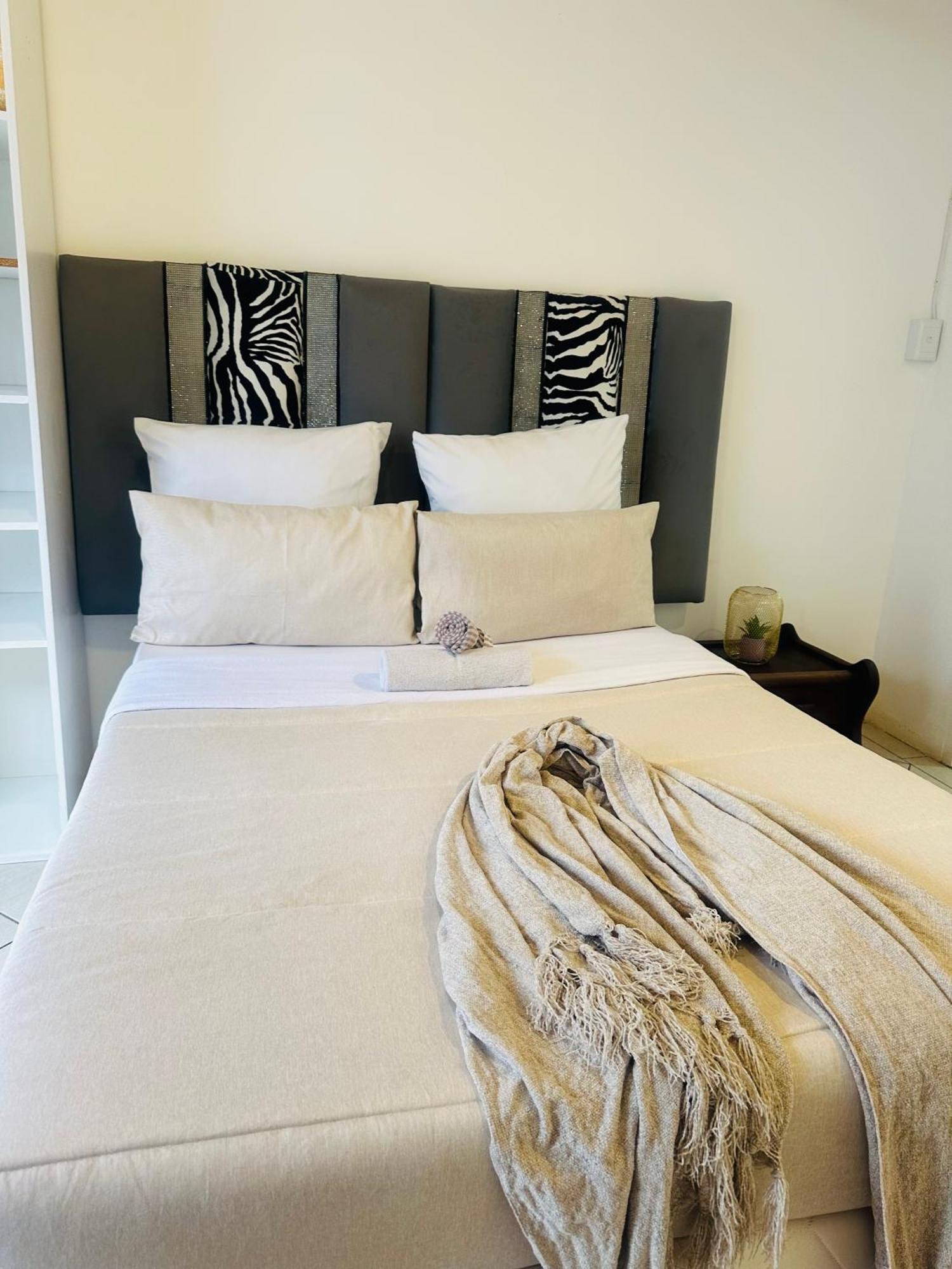 Coastwave Guest House ولفس بي المظهر الخارجي الصورة